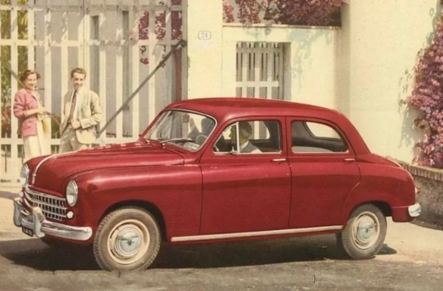 znakovomu-avtomobilyu-fiat-vypovnylosya-75-rokiv-3-1-e1742148084304-871x572-c-default
